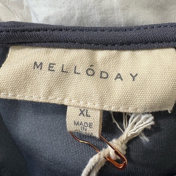 MELLODAY Elegant Gray Maxi Dress, Round Neck with Side Tie Detail and Side Slits - Picture 7 of 12